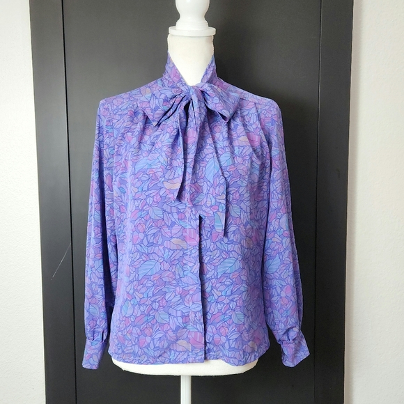 VINTAGE COUNTRY SOPHISTICATED PETITE A DIVISION OF PENDLETON  LEAF PRINT BLOUSE - Picture 1 of 9